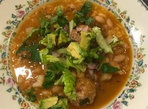 Una foto de Potaje yucateco con albóndigas Cris