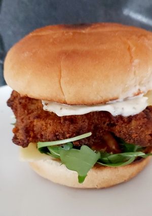 A picture of My Airfry Breaded Chicken Fillet Burger 🥰.