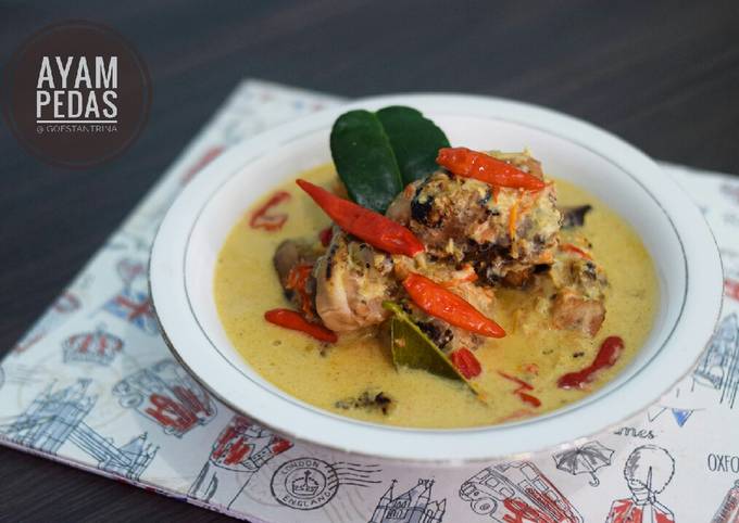 Resep Ayam Pedas Khas Banyuwangi oleh KreasiVinagoest Resep Ayam Pedas Khas Banyuwangi oleh KreasiVinagoest