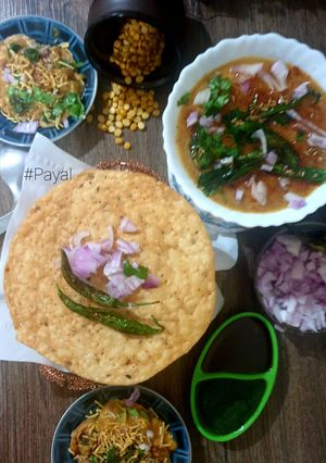 दाल पकवान (dal pakwan recipe in Hindi) रेसिपी मुख्य फोटो