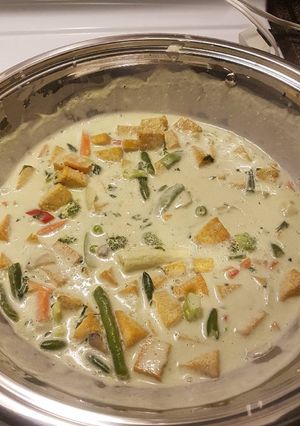 A picture of Vegan green coconut curry.