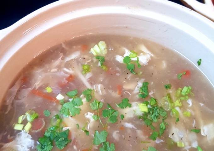 Recipe of Any-night-of-the-week Shangrila soup with bread sticks