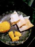 Panasa rasa o' Saru chakuli (Ripe kathal juice & thin pancakes)