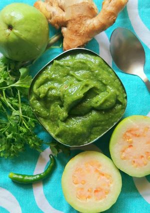 A picture of Amrood ki Chutney (Guava Chutney).