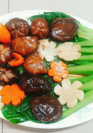 Hình của món Biến tấu với rau củ.