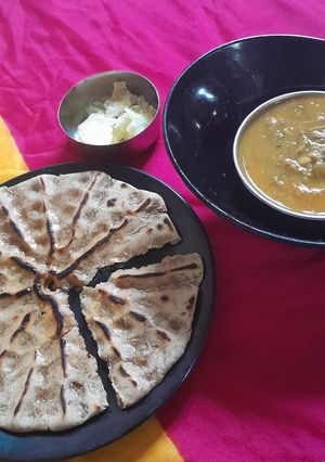 ખોબા રોટી (Khoba Roti Recipe In Gujarati) રેસીપી મુખ્ય ફોટો