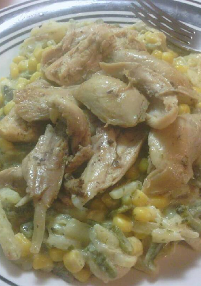 Una foto de Rajas con Pollo