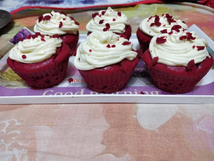 Easy Way Make Red velvet cupcake with a cream cheese frosting the Perfect You can take Joss in your mouth