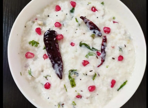 A picture of Thick curd rice.