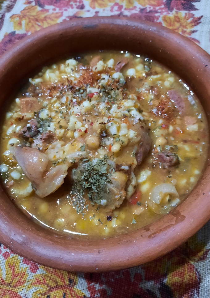 Una foto de Locro criollo (uno de mis locros)