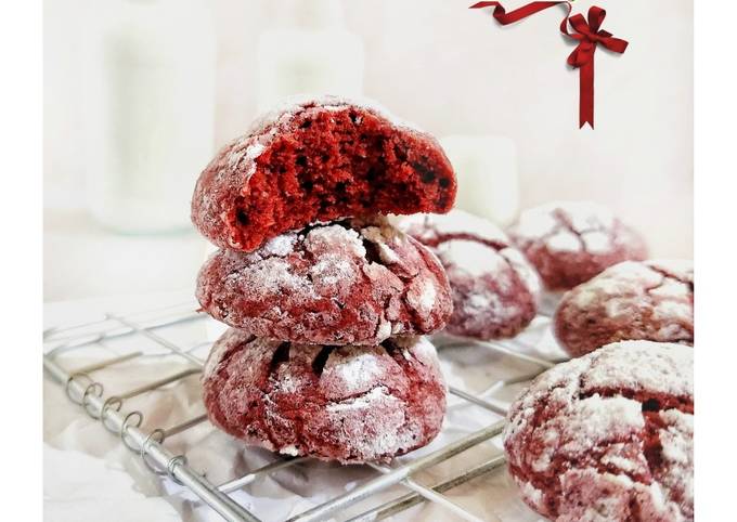 Red Velvet Crinkles Cookies