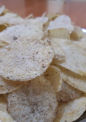 A picture of Non fried potato chips.