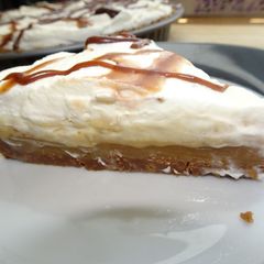 Banana Custard Banoffee Pie A picture of Banana Custard Banoffee Pie.