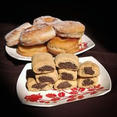 A picture of Chocolate rolled butter cookies.