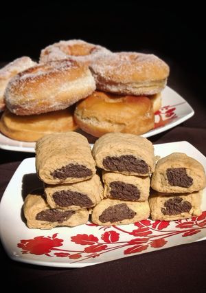 A picture of Chocolate rolled butter cookies.