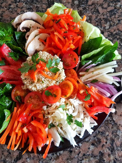Una foto de Ensalada muy fresca, con bulgur. #paraprincipiantes