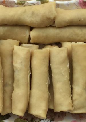 A picture of Spring rolls.