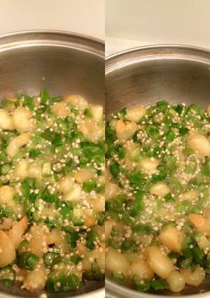 A picture of Okra soup with shrimps.