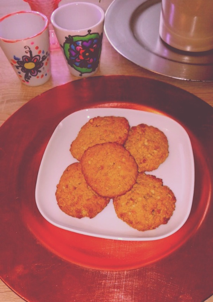 Una foto de Galletas de avena 🥣 y miel