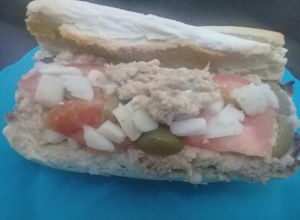 Una foto de Baguet completo