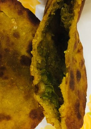 A picture of Rajgira flour matar kachori.
