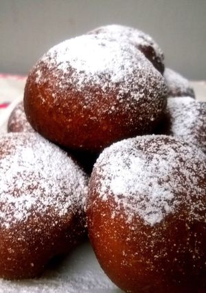 A picture of Jam Doughnuts.