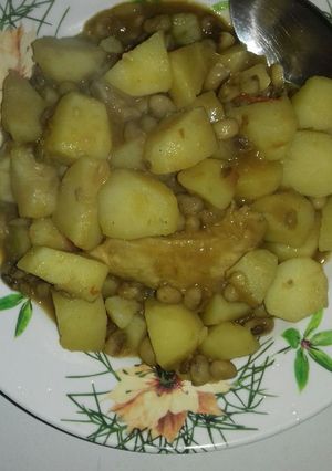 A picture of Beans n Irish potato porridge.