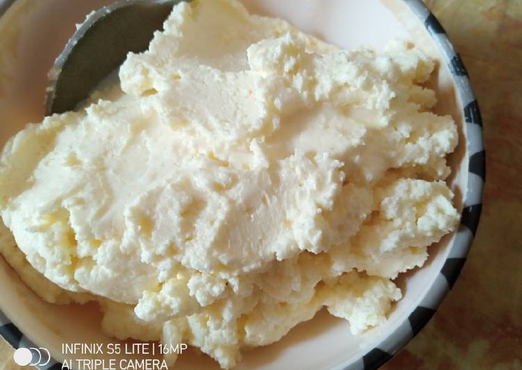 Simple Way to Make Super Quick Homemade Fresh Butter