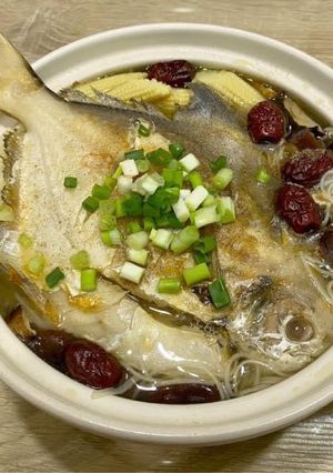 白鯧魚麵線 的食譜成品照片