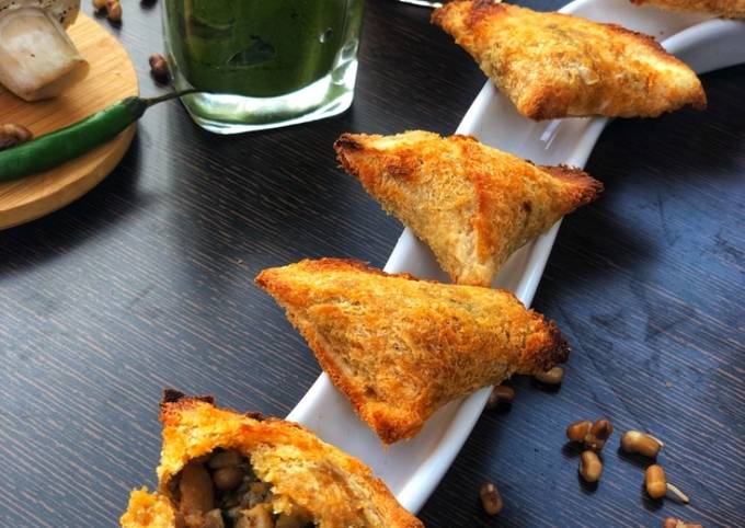 Mushroom sprouts mini samosas