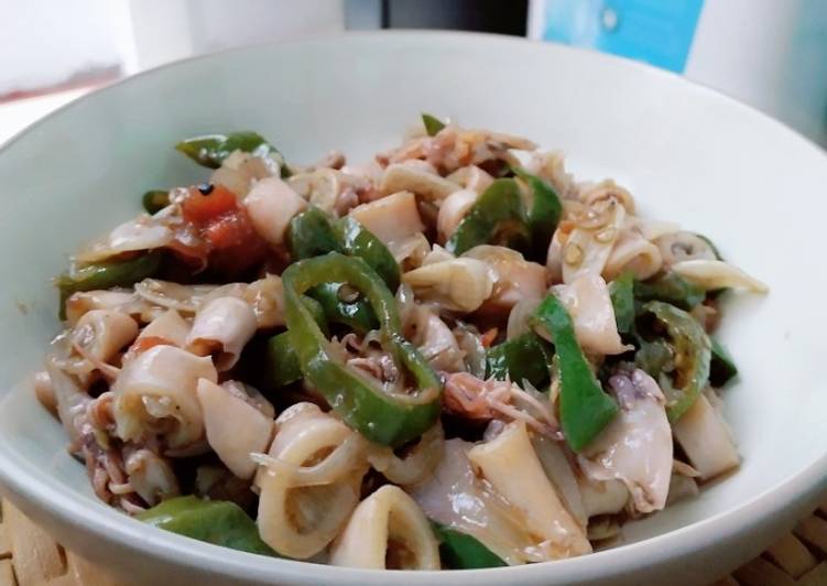 Langkah Mudah untuk Menyiapkan Cumi asin cabe ijo yang Lezat