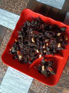 লাল শাক ভাজা (Lal shak vaja recipe in Bengali) রেসিপির প্রধান ছবি