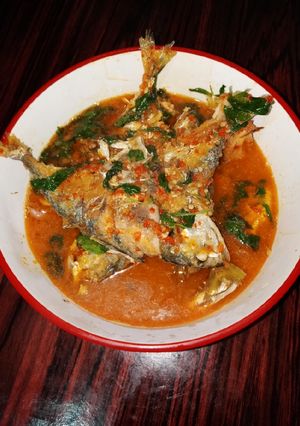Foto resep Ikan Goreng Kembung Kuah Kemangi 🐟 No ribet
