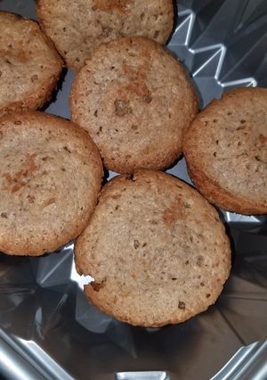 A picture of Pecan Pie Cupcakes.