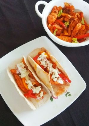 A picture of Chicken Fajitas.