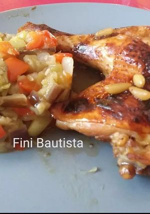 Foto principal de Pollo al horno con soja y miel y timbal de verduras varias