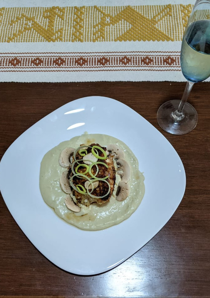 Una foto de Pechuga rellena con bechamel