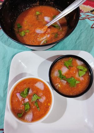A picture of Momos chutney.
