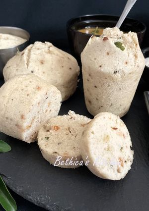 A picture of Barnyard Millet Kanchipuram Idli.