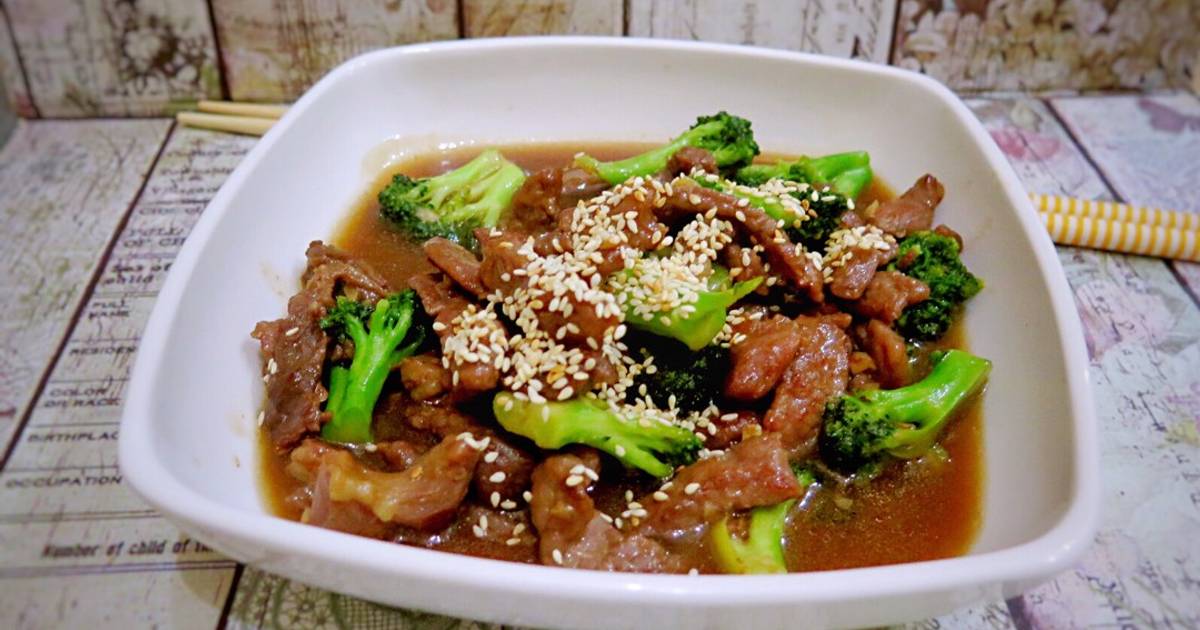 Resep Brokoli cah Daging Sapi oleh Evi Can Cook - Cookpad