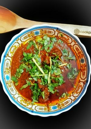 A picture of Roghani mutton masala.