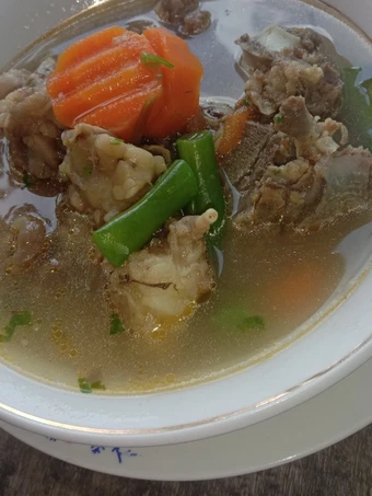 Langkah Mudah untuk Menyiapkan Resep Sup daging sapi Anti Ribet, Lezat Sekali