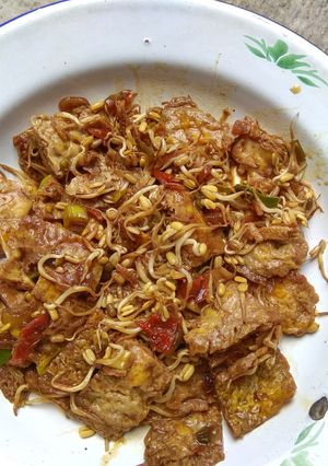 Foto resep Dadar telur cah tauge