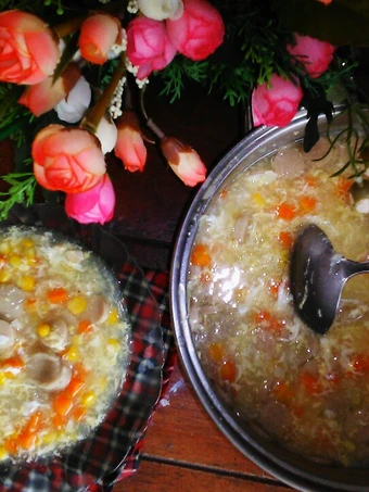 Langkah Mudah untuk Membikin Resep Sup Ayam Jagung Warna Warni yang Lezat Sekali Anti Ribet, Bisa Manjain Lidah