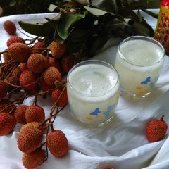 A picture of Litchi Drink/ Litchi Juice.