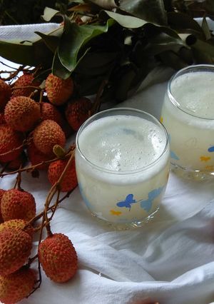 A picture of Litchi Drink/ Litchi Juice.