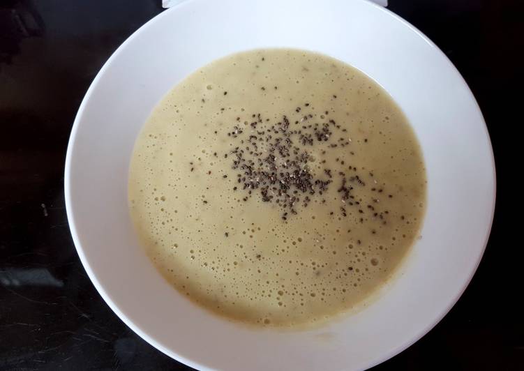 How to Make Super Quick Homemade My Leek, Potato &amp; Onion Soup