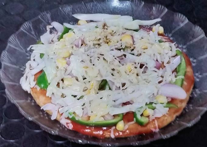 Recipe of Perfect Thin crust wheat flour pizza base and yummy pizza