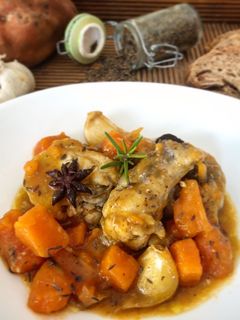 Una foto de Pollo Rustido con boniato