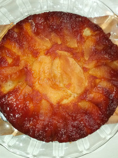 Una foto de Torta de manzana invertida